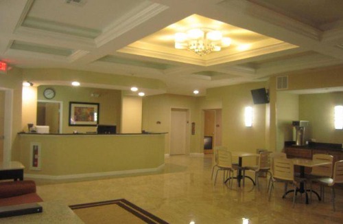 Monmouth Junction Hotel | 37 m² Motel ∙ 127 guests