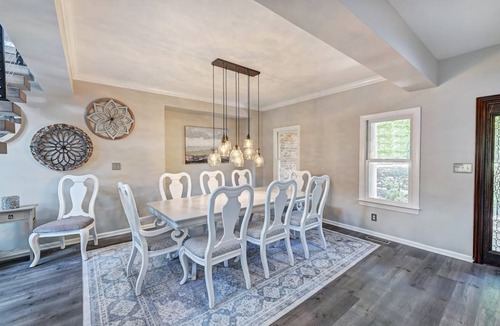 Mayhew House | 371 m² House ∙ 6 bedrooms ∙ 20 guests