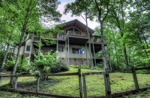 Burnsville House | 383 m² House ∙ 5 bedrooms ∙ 10 guests