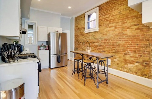 North Capitol Street House | 3BD Classic Victorian in Downtown DC