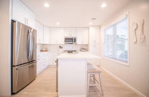 Ventnor City Apartment | 3BR, 2BA Beach Escape - 1.5 Blocks to Sand!