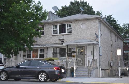 Soundview Apartment | 3BR & 2Bath Bronx Stay-Private Suite-Parking