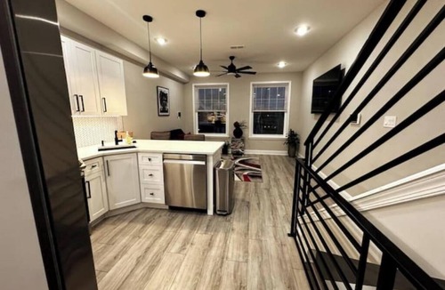Philadelphia House | 3BR/3Bath Bi-Level Apt near CHOP