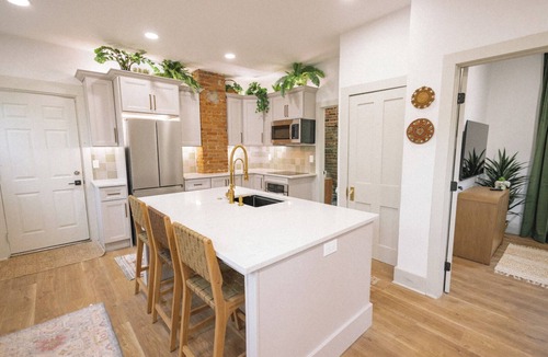 Ohio City House | 4-bedroom 2-Bathroom Double Apartment Oasis in Ohio City, Big Deck