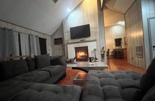 Bushkill House | 4-Bedroom Vacation Oasis with Pools, 10 Minutes from Bushkill Falls
