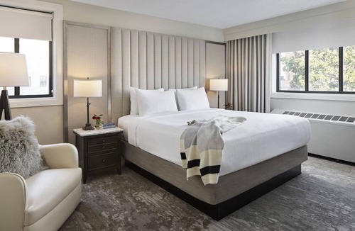 Capitol Hill Hotel | 4 Family Friendly Getaway w/Modern Amenities Near Museums & Cultural Landmarks