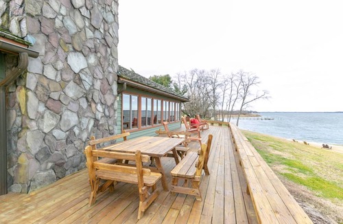 Centreville House | 409 m² House ∙ 5 bedrooms ∙ 15 guests
