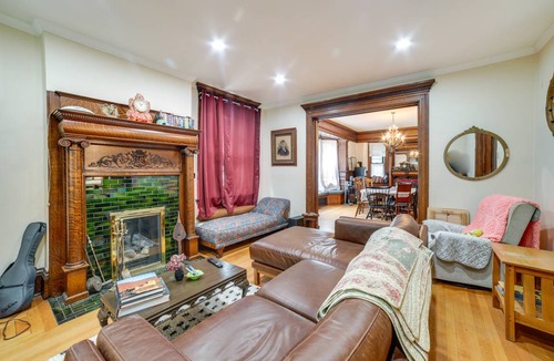 Wilkinsburg House | 432 m² House ∙ 3 bedrooms ∙ 6 guests