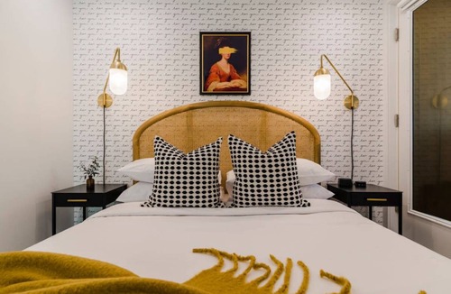 Chinatown Apartment | 44 m² Apartment ∙ 1 bedroom ∙ 4 guests