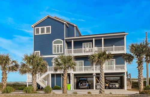 North Topsail Beach House | 442 m² House ∙ 8 bedrooms ∙ 27 guests