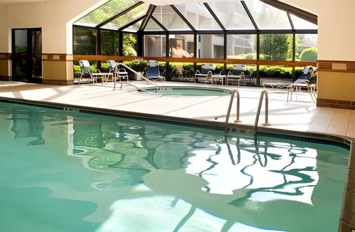 Red Bank - Tinton Falls Hotel | 45 m² Hotel ∙ 127 guests