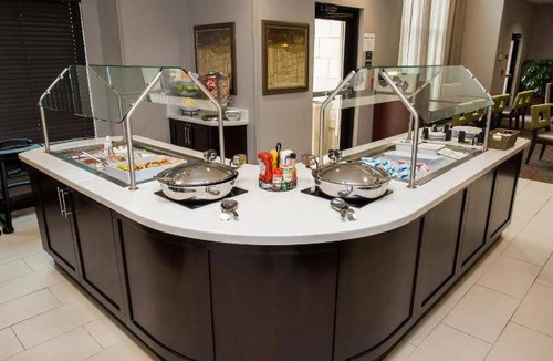 Miamisburg Hotel | 46 m² Hotel ∙ 2 bedrooms ∙ 127 guests