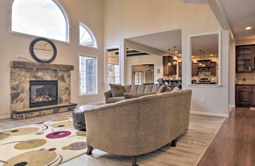 Hershey House | 465 m² House ∙ 6 bedrooms ∙ 10 guests