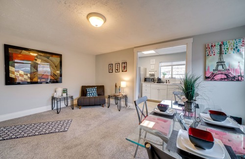 South Hills Apartment | 5 Mi to Dtwn: Pittsburgh Apt w/Balcony