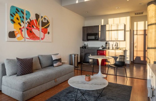 West Poplar Apartment | 50 m² Apartment ∙ 1 bedroom ∙ 3 guests