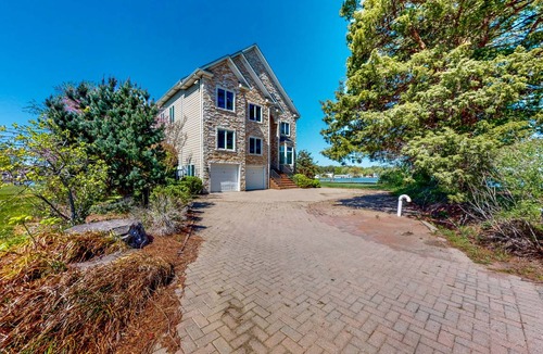 Unionville House | 502 m² House ∙ 4 bedrooms ∙ 8 guests