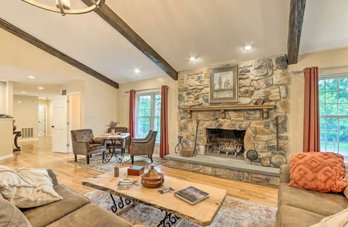 Charles Town House | 520 m² House ∙ 5 bedrooms ∙ 22 guests