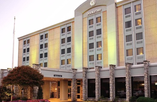 Moon Township Hotel | 55 m² Hotel ∙ 127 guests