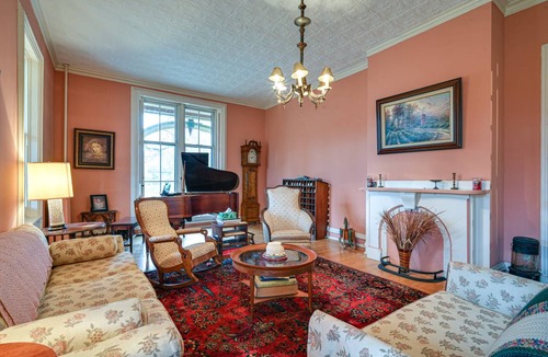 Chambersburg House | 575 m² House ∙ 6 bedrooms ∙ 15 guests