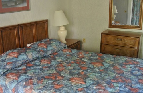 Tamiment Resort | 6 Person Villa in Mountain Resort with Lake and Pool