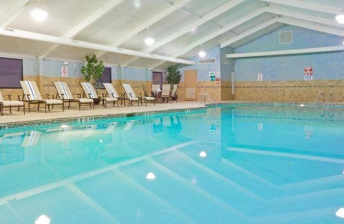 South Plainfield Hotel | 64 m² Hotel ∙ 127 guests