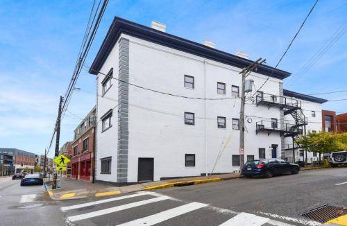 Lower Lawrenceville Apartment | 65 m² Apartment ∙ 1 bedroom ∙ 2 guests