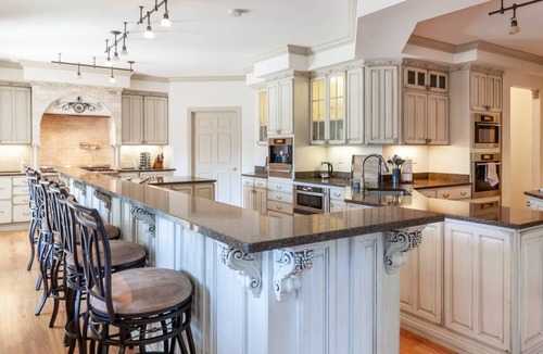 Churchton House | 697 m² House ∙ 6 bedrooms ∙ 14 guests