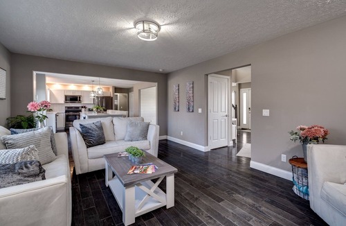 Hamilton House | 6BR Home w/Pool - Spooky Nook/MiamiU/KingsIsland