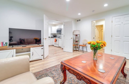 Bedford Apartment | 7 Mi to Downtown: Toledo Apt Near Franklin Park