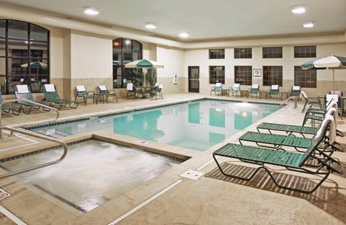 Stow Hotel | 75 m² Hotel ∙ 2 bedrooms ∙ 127 guests