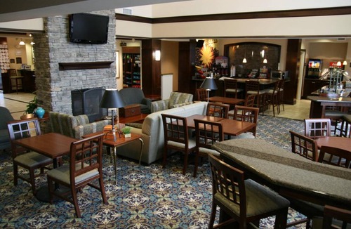 Stow Hotel | 75 m² Hotel ∙ 2 bedrooms ∙ 127 guests