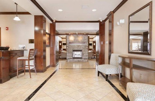 Stow Hotel | 75 m² Hotel ∙ 2 bedrooms ∙ 127 guests