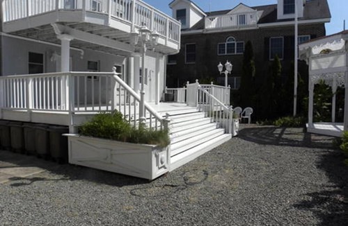 Townsend's Inlet House | 7908 Central Avenue 1st Floor