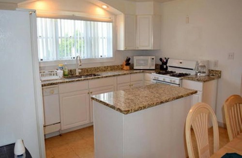 Townsend's Inlet House | 7922 Central Avenue 1st Floor