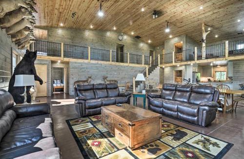 Au Gres Township House | 800-Acre Au Gres Oasis: 2 Ponds + ATV Trails!