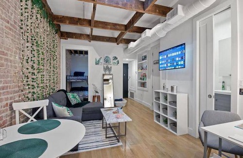 Hoboken Apartment | 84 m² Apartment ∙ 2 bedrooms ∙ 7 guests
