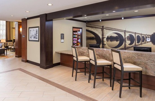 Canton Hotel | 89 m² Hotel ∙ 2 bedrooms ∙ 127 guests