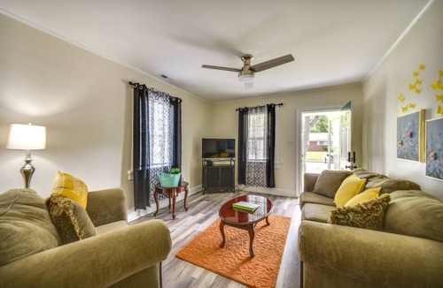 Newport News Cottage | 91 m² Cabin ∙ 2 bedrooms ∙ 4 guests