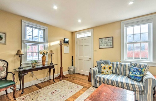 Leesburg's Old and Historic District Apartment | 92 m² Apartment ∙ 2 bedrooms ∙ 4 guests
