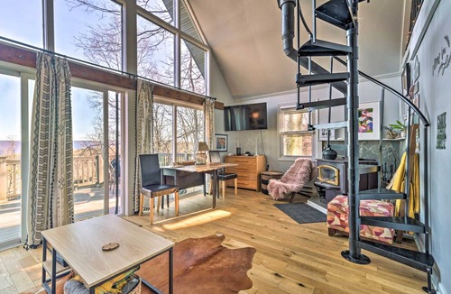 Great Cacapon House | 92 m² House ∙ 1 bedroom ∙ 4 guests