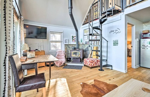 Great Cacapon House | 92 m² House ∙ 1 bedroom ∙ 4 guests