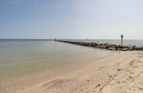 Calvert Beach-Long Beach House | 92 m² House ∙ 2 bedrooms ∙ 4 guests