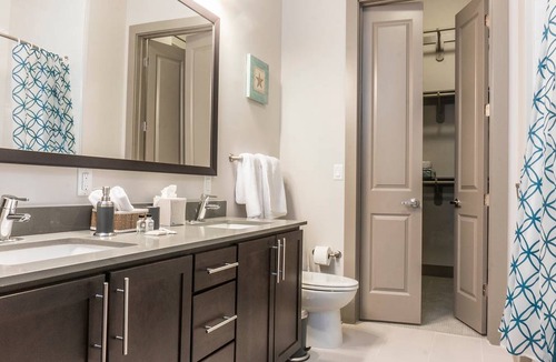 Center City West Apartment | 93 m² Apartment ∙ 2 bedrooms ∙ 5 guests
