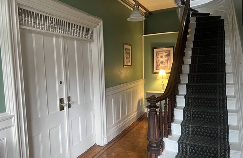 Poughkeepsie Apartment | 93 m² Apartment ∙ 3 bedrooms ∙ 5 guests