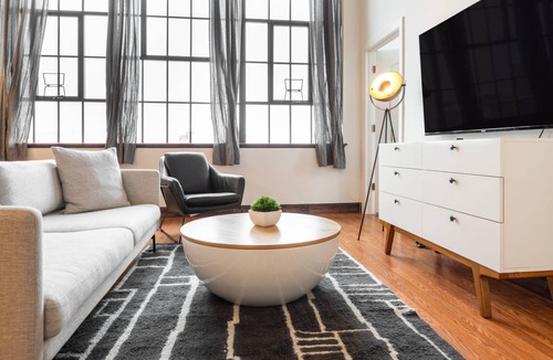 West Poplar Apartment | 93 m² Apartment ∙ 2 bedrooms ∙ 4 guests