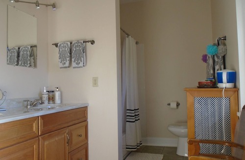 Connellsville Bed & Breakfast | A Beautiful Home in city near restaurants and activities