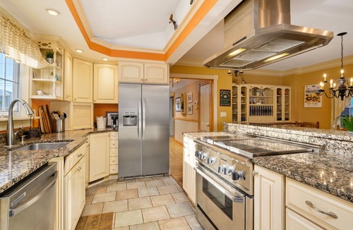 Chincoteague House | A Shore Joy - Private Pool - Waterfront with Pier!