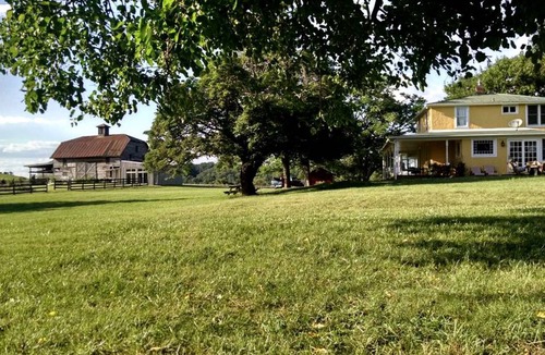 Front Royal Other | Accommodation ∙ 3 bedrooms ∙ 10 guests