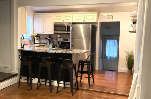 Mount Holly House | Adorable Home, Central Spot, All Welcome