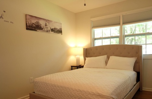Vienna House | Affordable home - Minutes away to DC by metro